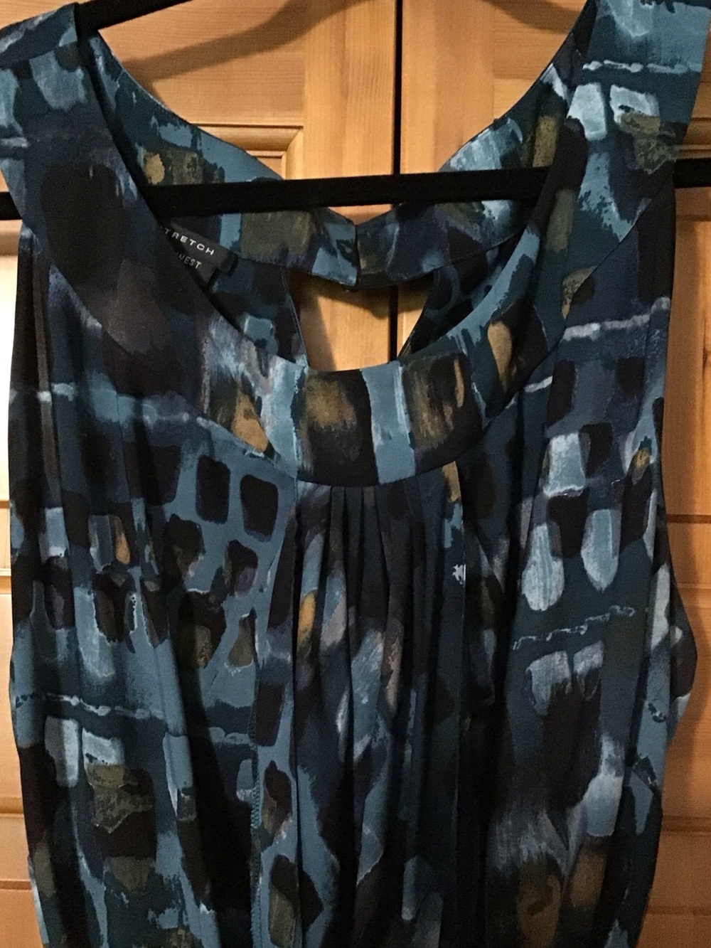 Nine West Green, Black and Gold Abstract Belted Tank Top